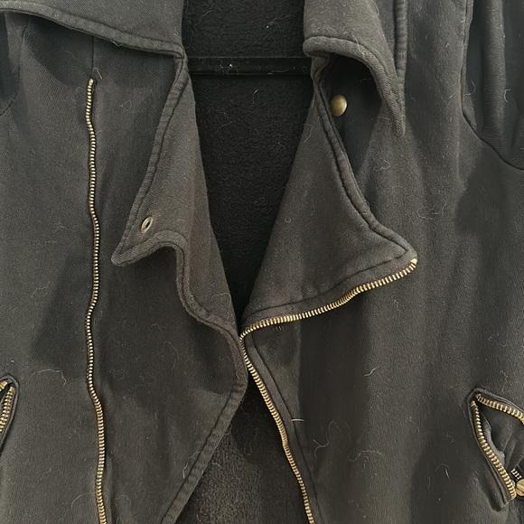 Jacket - Picture 3 of 6